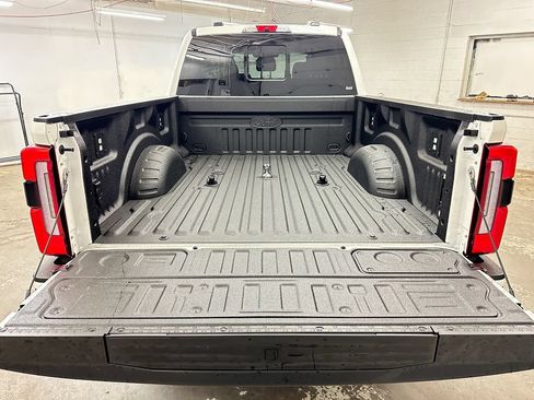 New 2026 Ford F350 Platinum w/ Platinum Plus Package AWD/4WD image 12