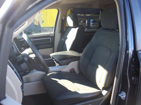 Used 2019 RAM 1500 Big Horn image 10