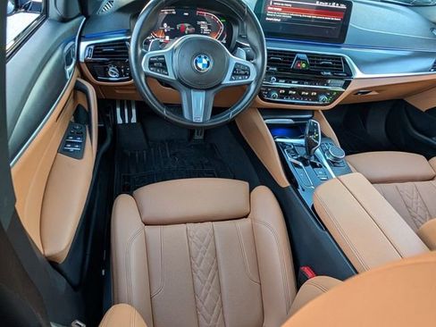 Used 2023 BMW 530i w/ M Sport Package image 8