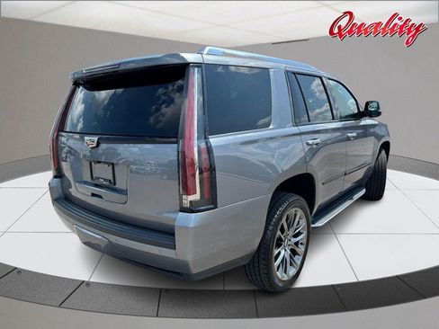 Used 2020 Cadillac Escalade Premium Luxury w/ Escalade Sport Edition AWD/4WD image 3