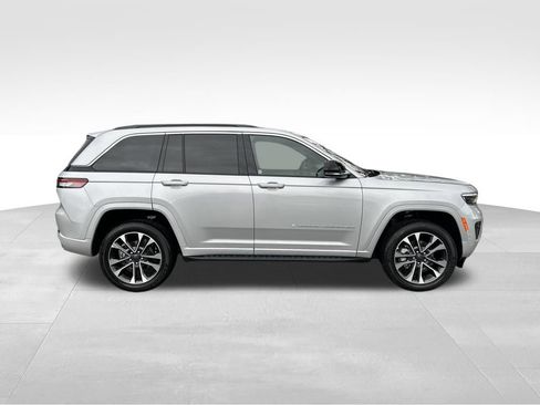New 2025 Jeep Grand Cherokee Overland w/ Adv Protech Group III image 7