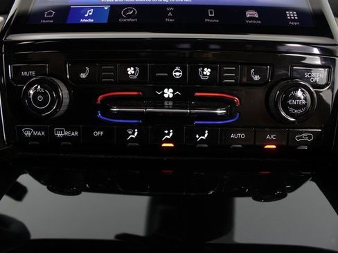 Used 2023 Jeep Grand Cherokee L Summit w/ Advanced Protech Group IV image 8