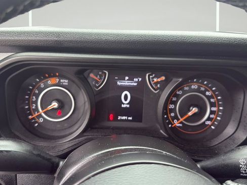 Used 2025 Jeep Wrangler Unlimited Sport AWD/4WD image 35