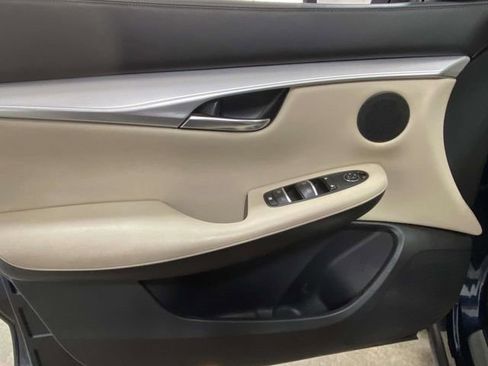 Used 2021 INFINITI QX50 Luxe image 12