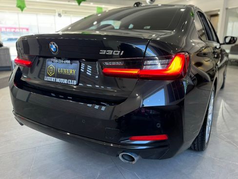 Used 2023 BMW 330i xDrive Sedan w/ Driving Assistance Package image 9
