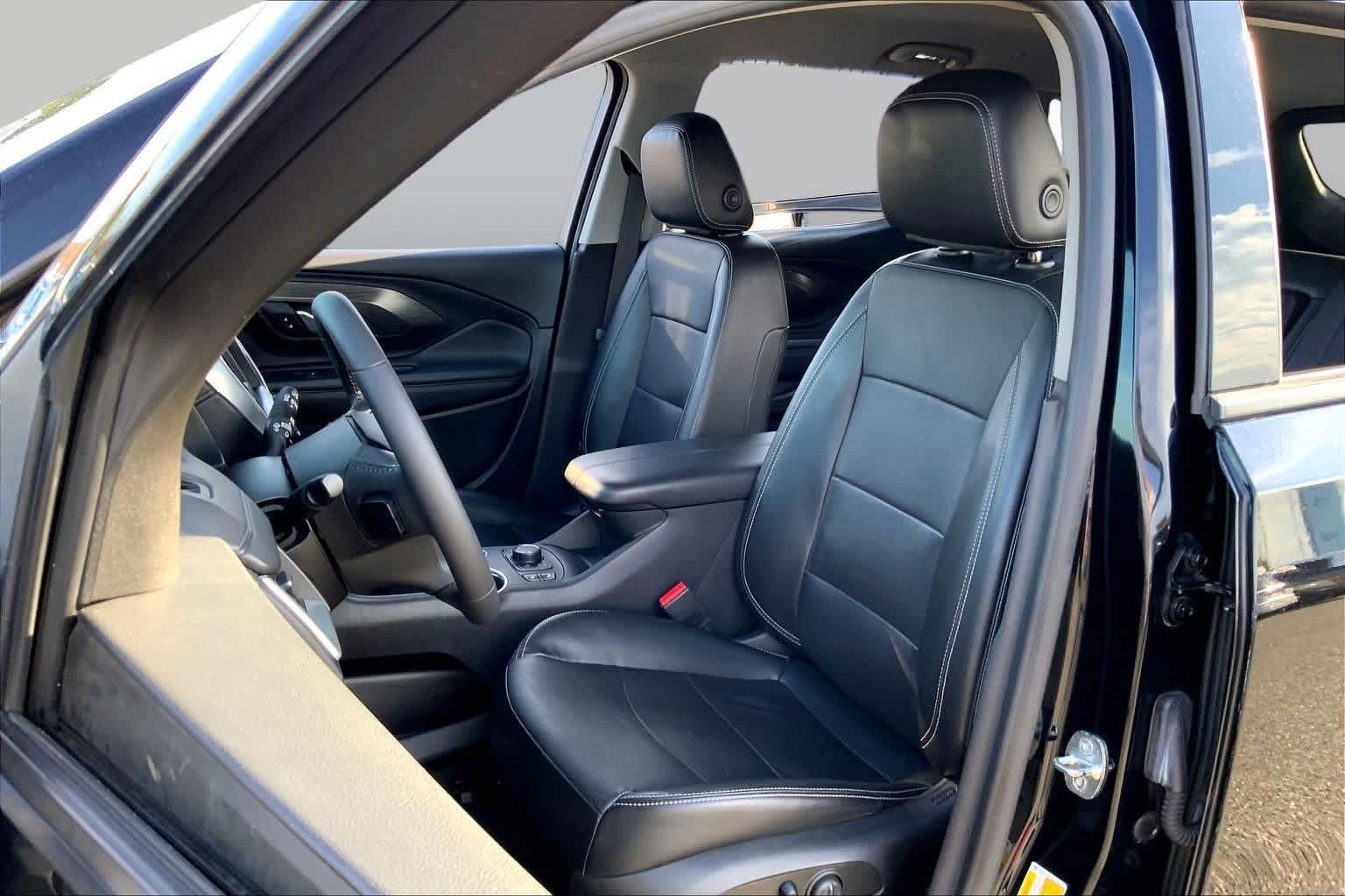 Used 2022 GMC Terrain SLT AWD/4WD image 9