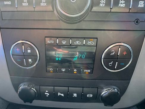 Used 2011 GMC Sierra 2500 SLT w/ SLT Convenience Package image 13