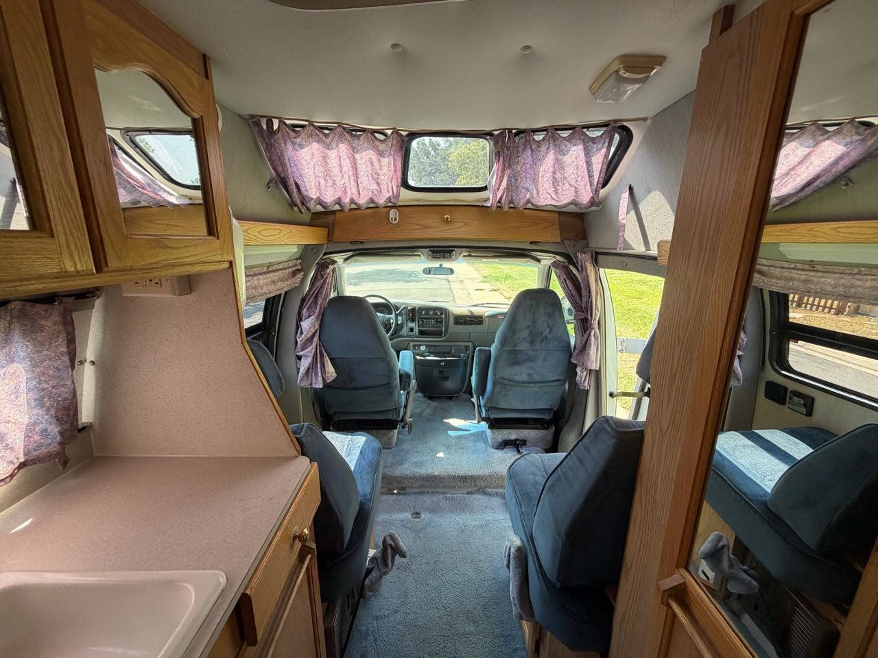 Used 2000 Chevrolet Express 3500 RWD image 21