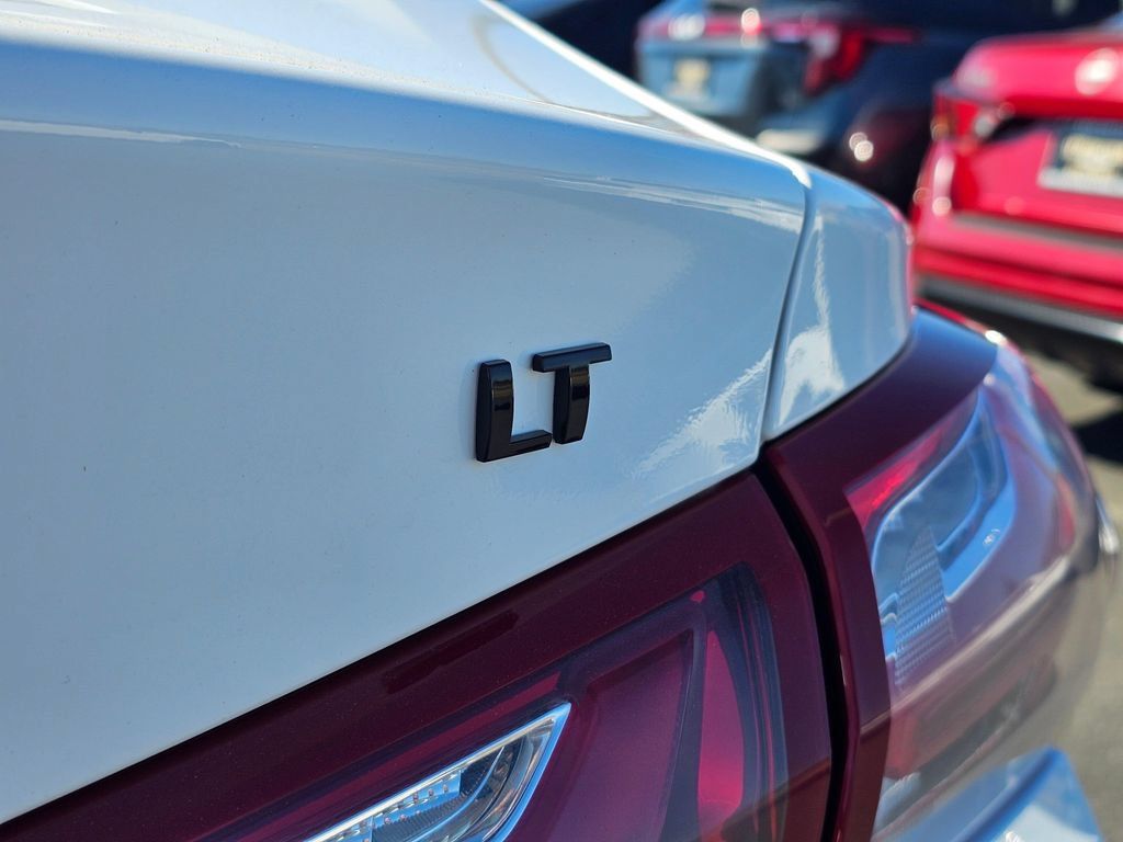 Used 2024 Chevrolet Malibu LT w/ Sport Edition FWD image 15