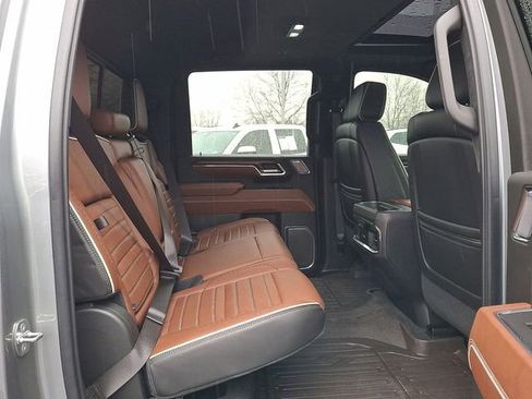 Certified 2024 GMC Sierra 2500 Denali Ultimate image 27