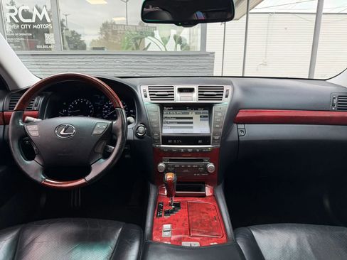 Used 2010 Lexus LS 460 L RWD image 29