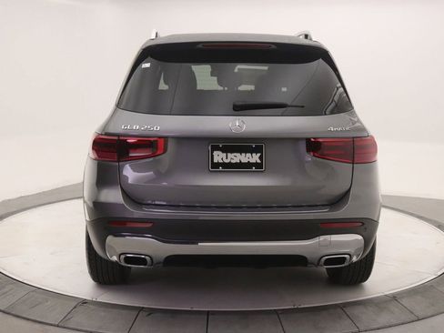 New 2026 Mercedes-Benz GLB 250 4MATIC image 3