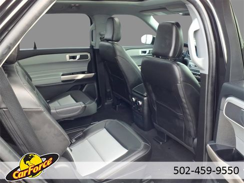Used 2023 Ford Explorer XLT w/ Equipment Group 202A image 11
