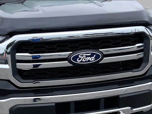 Certified 2025 Ford F150 Lariat w/ Equipment Group 502A High AWD/4WD image 29