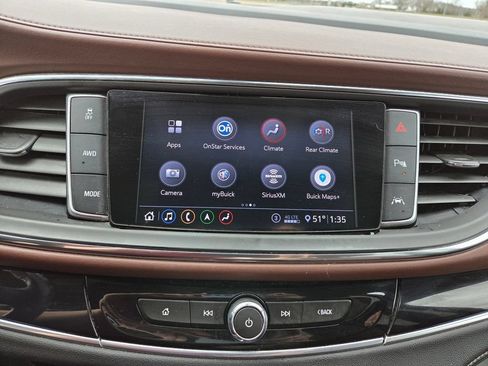Used 2021 Buick Enclave Avenir w/ Avenir Technology Package AWD/4WD image 32
