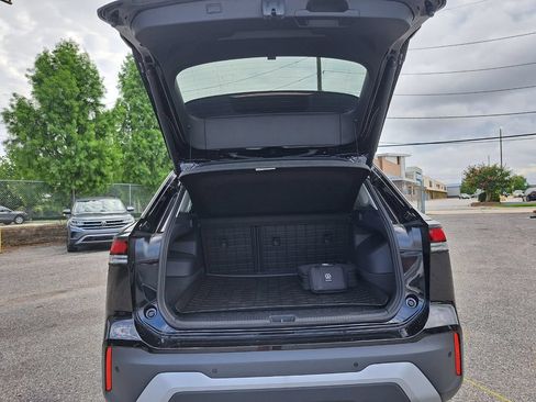 New 2026 Volkswagen Tiguan SE FWD image 25