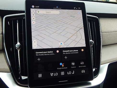 New 2026 Volvo XC90 B6 Plus w/ Protection Package Premier image 20