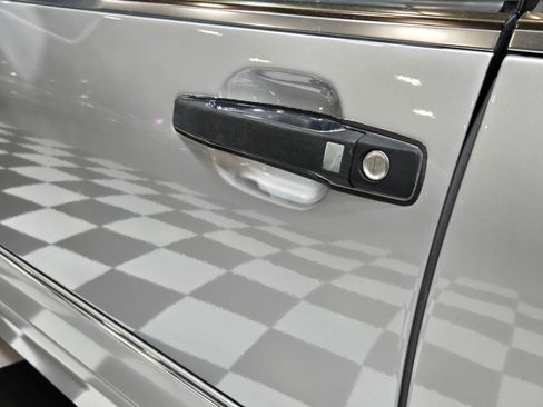 Used 1999 Mercedes-Benz S 500 Sedan image 33