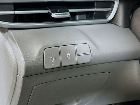 New 2026 Hyundai Elantra Sport FWD image 10