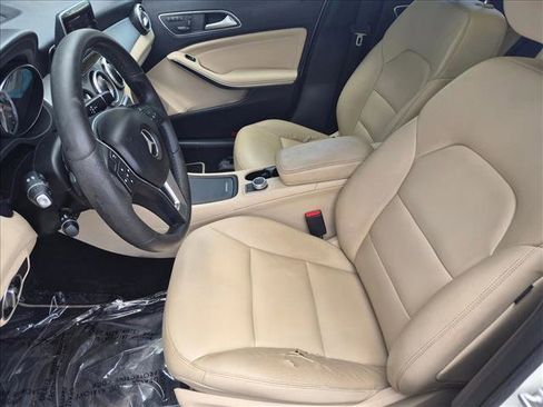 Used 2015 Mercedes-Benz GLA 250 image 14