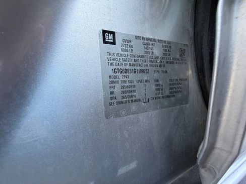 Used 2016 GMC Canyon SLT w/ Driver Alert Package image 12