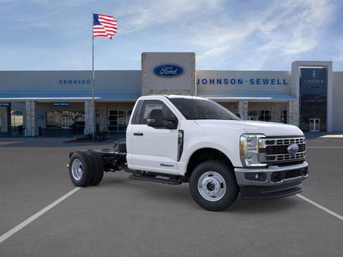 New 2025 Ford F350 XL w/ XL Chrome Package image 7