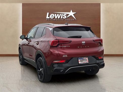 Used 2024 Buick Encore GX Sport Touring image 3
