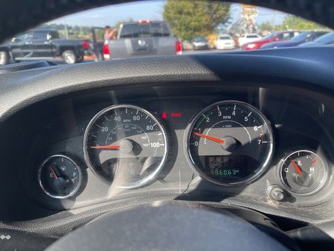 Used 2017 Jeep Wrangler Unlimited Sport w/ Quick Order Package 23S image 13