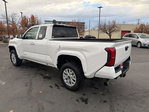 New 2026 Toyota Tacoma SR5 image 3
