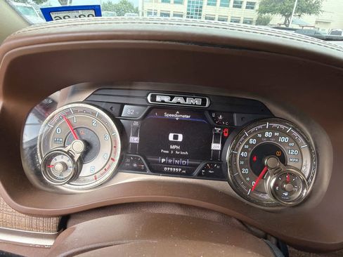 Used 2019 RAM 2500 Limited AWD/4WD image 4
