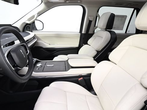 New 2027 Lincoln Navigator Reserve w/ Jet Appearance Package AWD/4WD image 13