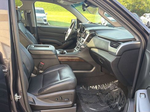 Used 2018 Chevrolet Tahoe LT w/ Off-Road Package AWD/4WD image 13
