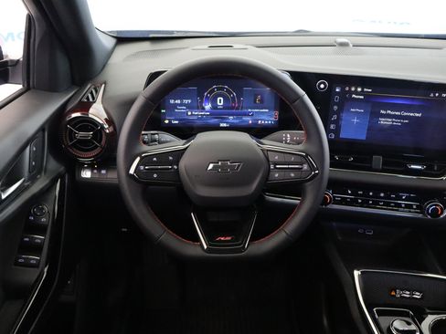 New 2026 Chevrolet Equinox RS w/ LPO, Floor Liner Package image 17