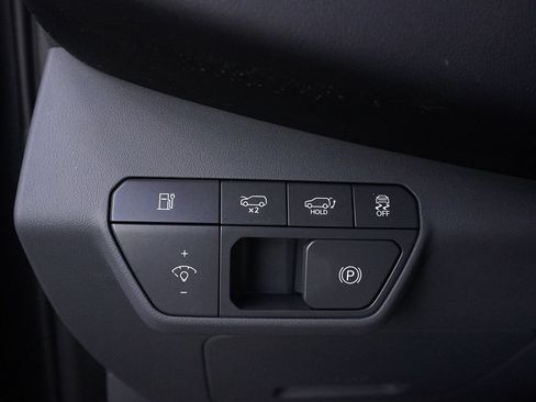 Used 2024 Kia EV9 Light Long Range RWD image 46