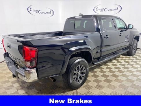 Used 2021 Toyota Tacoma SR5 image 7