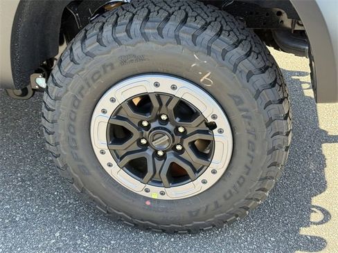 New 2025 Ford Ranger Raptor image 9