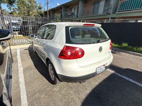 Used 2008 Volkswagen Rabbit S image 4