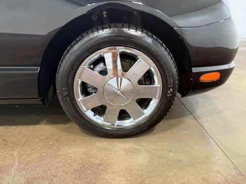 Used 2002 Ford Thunderbird image 85