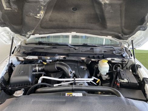 Used 2018 RAM 2500 Tradesman w/ Power & Remote Entry Group image 25