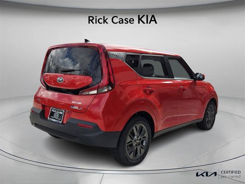 Certified 2021 Kia Soul S image 7