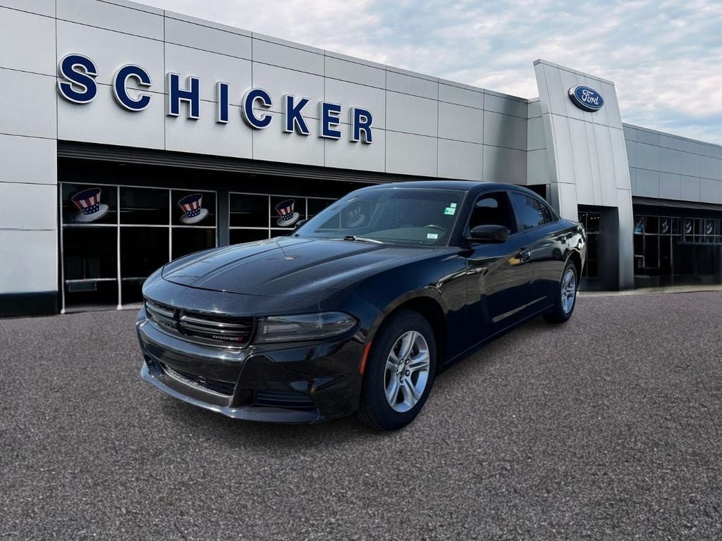 Used 2020 Dodge Charger SXT RWD image 4