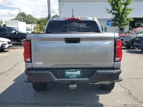 Used 2023 Chevrolet Colorado Z71 w/ Z71 Convenience Package 2 AWD/4WD image 5