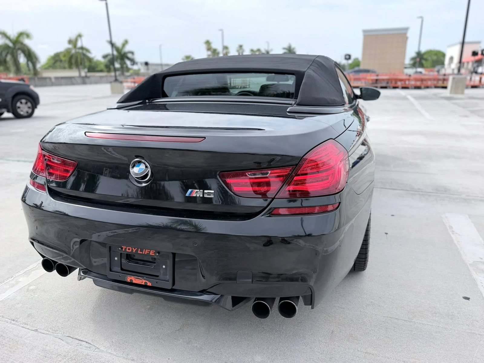 Used 2015 BMW M6 Convertible RWD image 33