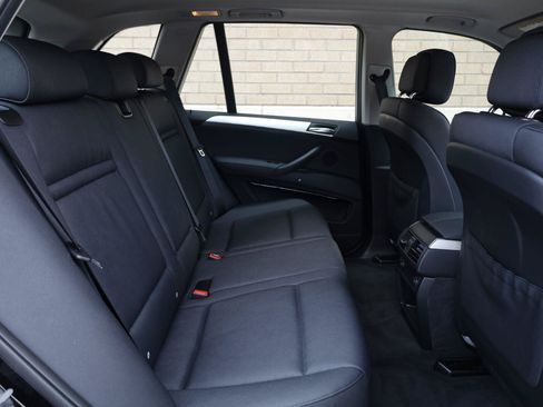 Used 2012 BMW X5 xDrive40i AWD/4WD image 24