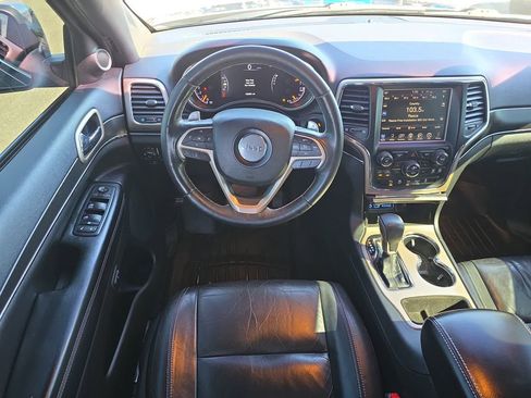 Used 2017 Jeep Grand Cherokee Limited w/ Trailer Tow Group IV image 15