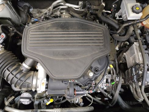 Used 2021 GMC Acadia SLE w/ LPO, Floor Liner Package FWD image 30