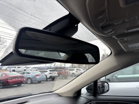 Used 2019 Ford Fusion Titanium image 12