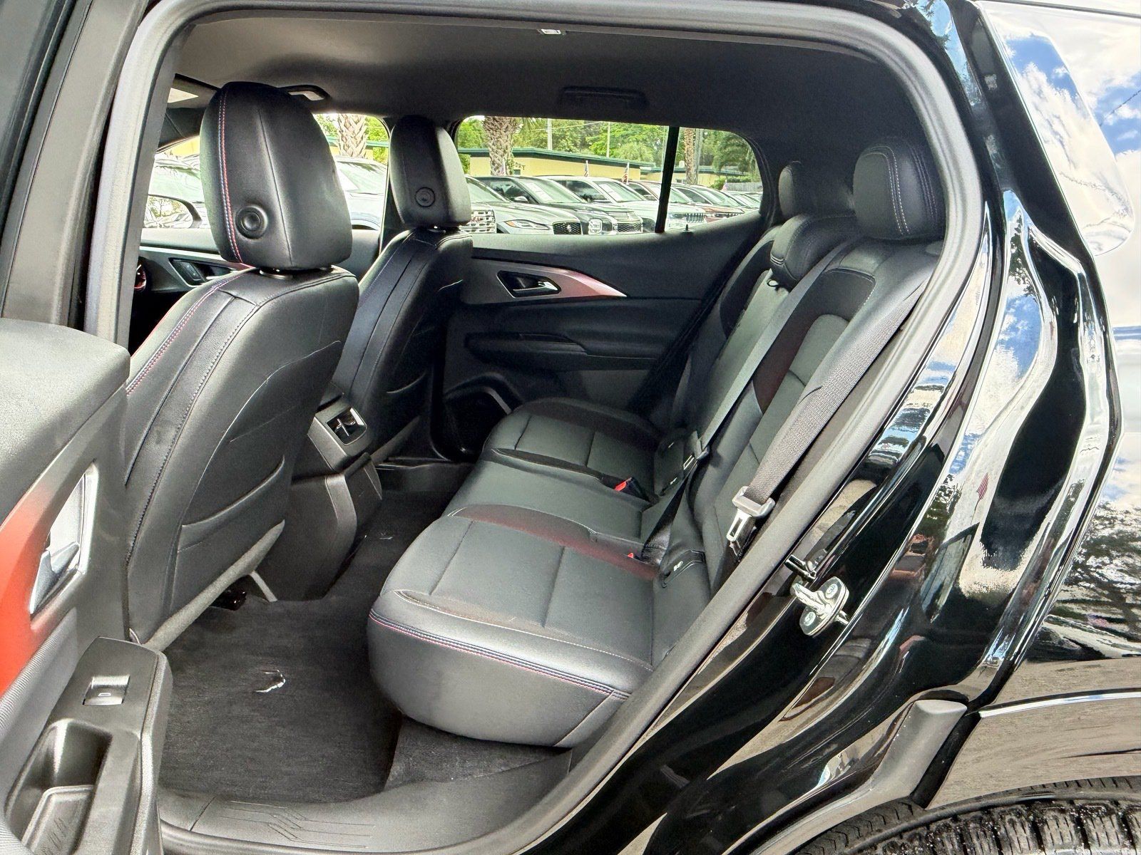 Used 2024 Chevrolet Equinox EV RS FWD image 11