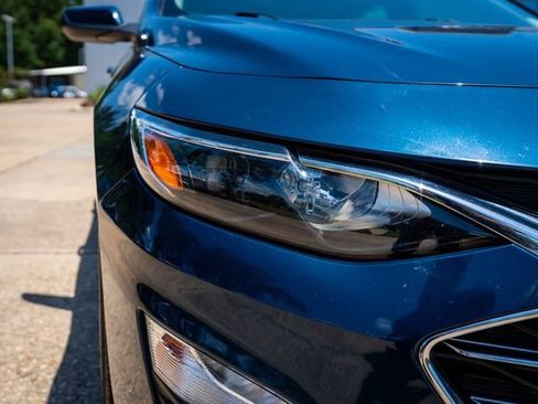 Used 2021 Chevrolet Malibu LT FWD image 20