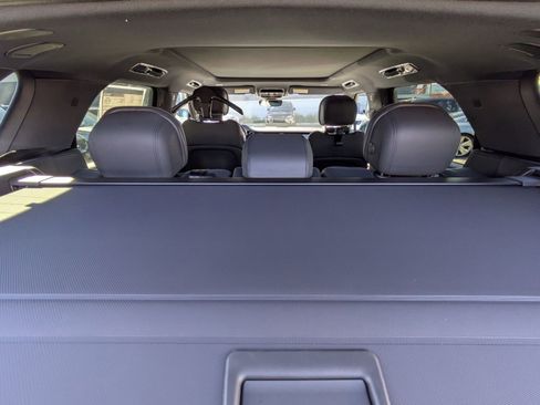 New 2026 Land Rover Range Rover Sport SE image 17